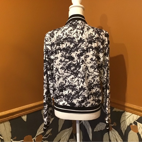 Women’s Madden Bomber Jacket! - Picture 6 of 8